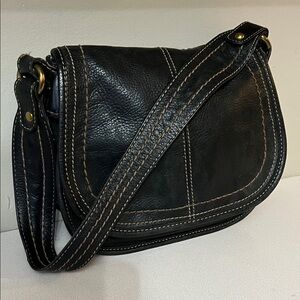 Fossil shoulder Bag with Contrast Stitching